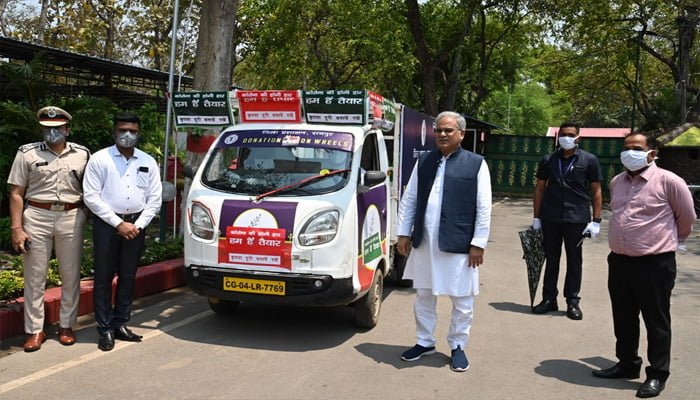 सीएम भूपेश बघेल की पहल पर करीब तीन लाख श्रमिकों को दी राहत 1 CM Bhupesh Baghel