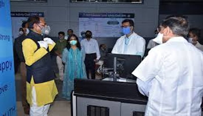 मुख्यमंत्री राहत कोष में वेतन से सीधे धनराशि जमा करवा सकते हैं शासकीय अधिकारी- कर्मचारी 1 Sivraj 2