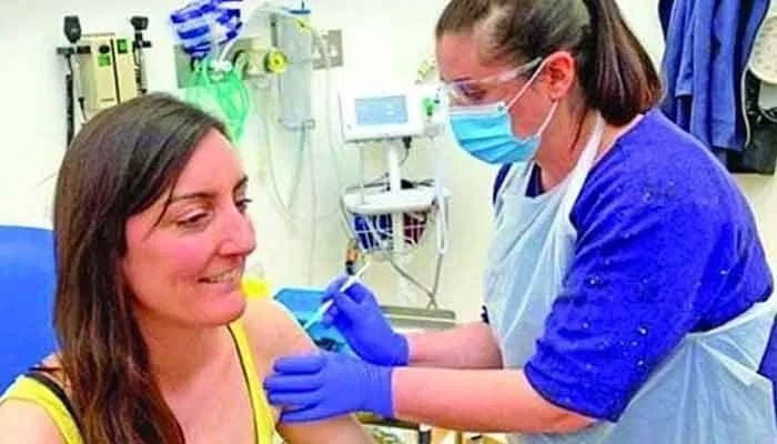 कोरोना वैक्सीन का पहली बार इंसानी टेस्ट, सफलता की उम्मीद बढ़ी 1 corona vic