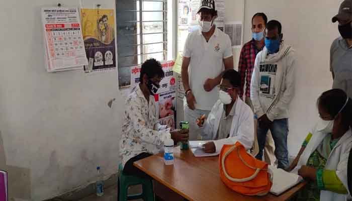कोरोना का हॉटस्पॉट बनी राजधानी, एसपी ऑफिस सील, एक परिवार में 18 संक्रमित, पर लोग अब भी बेपरवाह 1 raipur mla vikas upadhyay