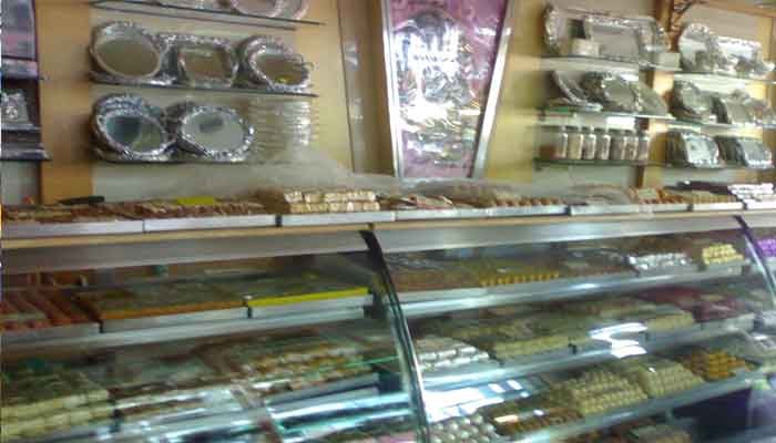 राजधानी रायपुर में आज से कई दुकानें खुलेंगी, पर किराना दुकान हफ्ते में 4 दिन बंद 1 raipur shop