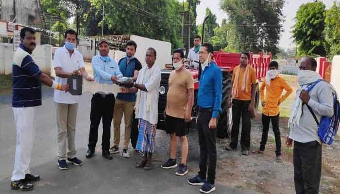 कोण्डागांव : ट्रेक्टर-ट्राली योजना से ‘रघुराम‘ के सपनों को मिले नए पंख 1 Raghuram