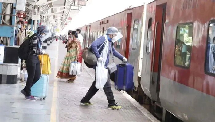 12 अगस्त तक सामान्य ट्रेनों के संचालन पर रोक 1 Train