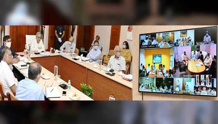 सादे कागज पर लिखे आवेदन पर भी अधिकारी करें प्रभावी कार्रवाई - भूपेश बघेल 1 cm-meating