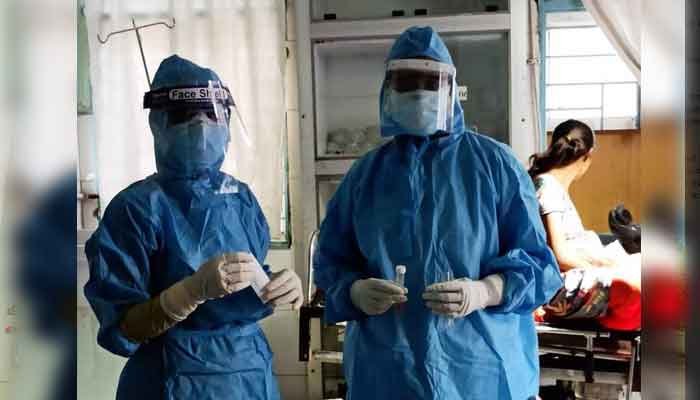 कोरोना संक्रमित महिला ने दिया बच्चे को जन्म, माँ-बच्चे की हालत स्थिर 1 Corona update