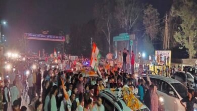 Photo of युकां के राष्ट्रीय अध्यक्ष के स्वागत में टूटा कोरोना प्रॉटोकॉल, कई जगह लगा जाम