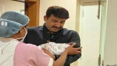 Photo of बेटी के जन्म पर बोले बीजेपी सासंद मनोज तिवारी ‘जय जगदंबे’