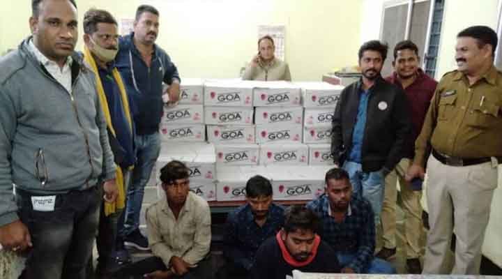 अवैध शराब तस्करी करते चार गिरफ्तार,35 पेटी अंग्रेजी शराब व कार जब्त 1 sharab