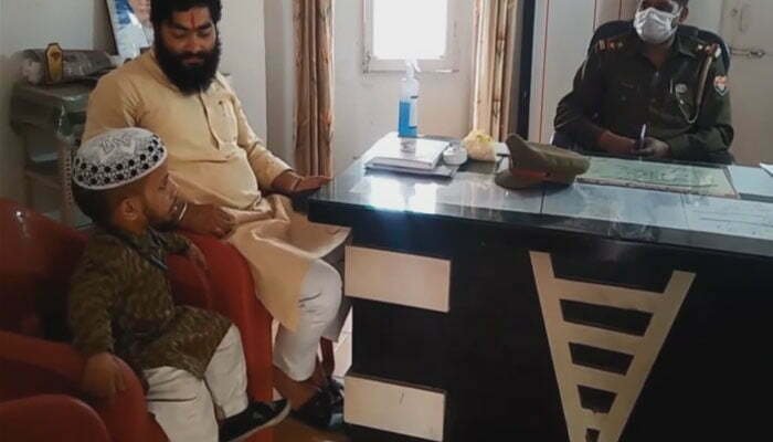 क्या आप 2 फुट के अजीम की ये हसरत पूरी कर सकते हैं ? 1 11
