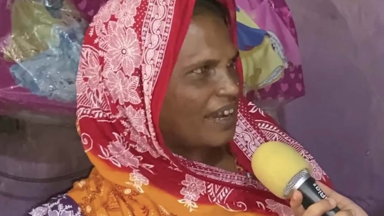 West Bengal Election: पीएम आवास के विज्ञापन में जिस महिला की फोटो मोदी के साथ छपी, वो बोली, मैं तो किराए के मकान में रहती हूं 1 West Bengal Election