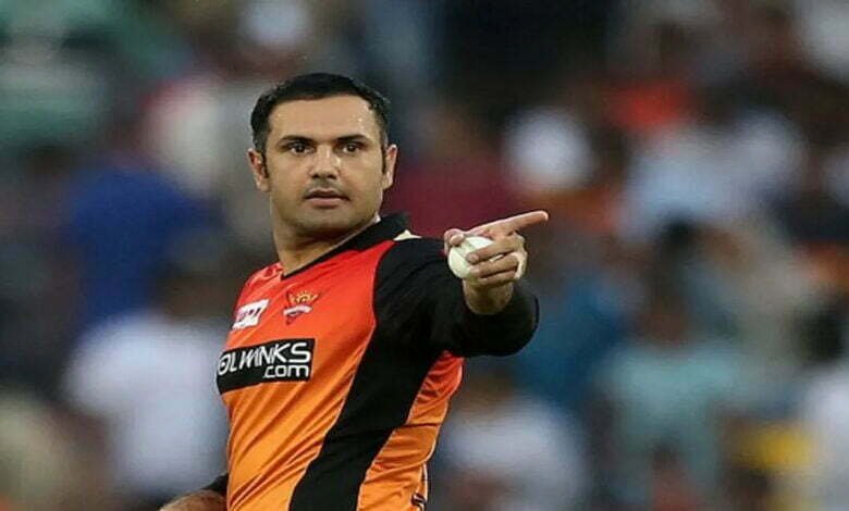KKR VS SRH: सबकी सांसें थम गई जब अफगानिस्तान के प्लेयर को लगी सिर में बाल जानिए फिर क्या हुआ ? 1 KKR VS SRH: Everyone's breath stopped when the Afghan player got a hair in his head, what happened then?