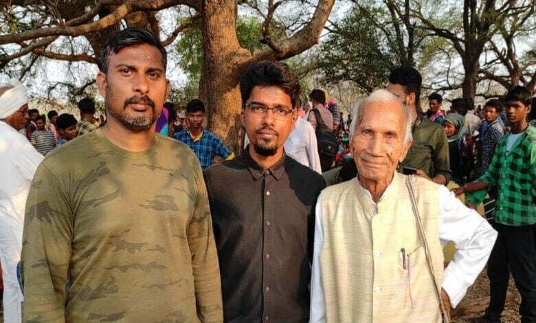 कोबरा कमांडो राकेश्वर को छोड़ने पर भड़क गए थे ग्रामीण, सीक्रेट डील से तय हुई रिहाई 1 Villagers angry over leaving Cobra commando Rakeshwar, release fixed from secret deal