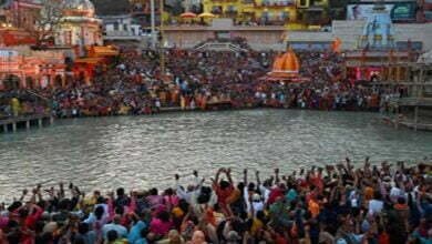 Photo of आज हरिद्वार महाकुंभ में उड़ी कोरोना नियमों की धज्जियां