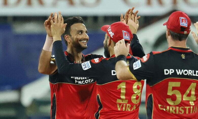 MI VS RCB: हर्षल पटेल ने किया कमाल, खोली ने की प्रशंसा 1 harshal patel shines
