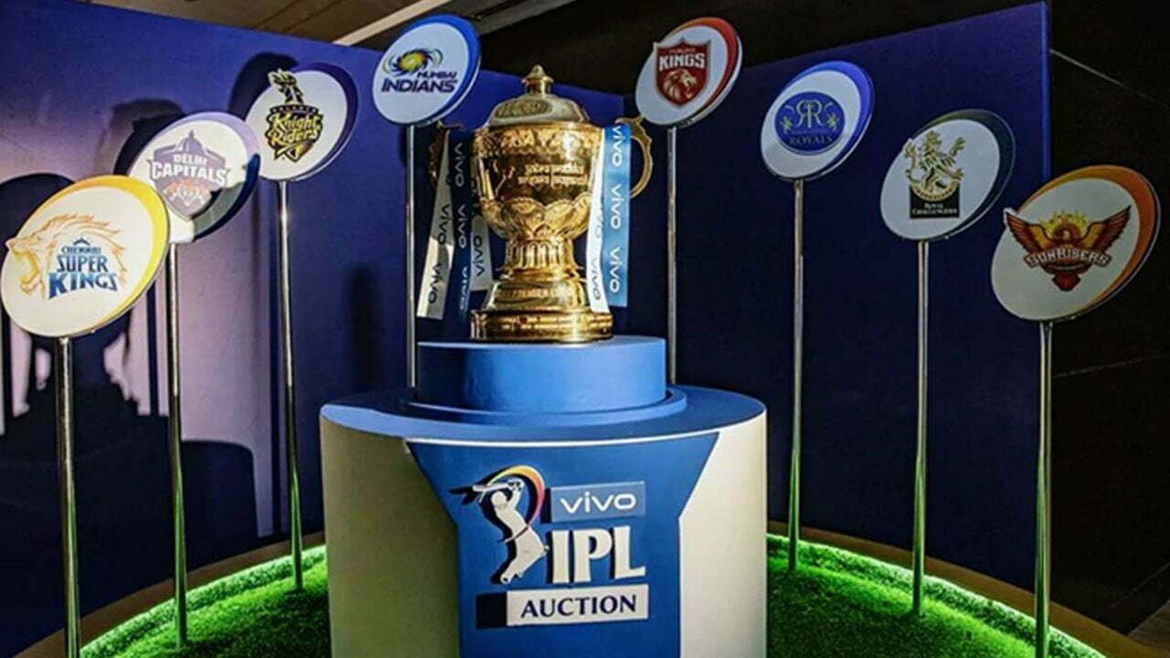 IPL 2021 Orange cap,Purple cap holder . Nitish is on top 1 purple and orange cap