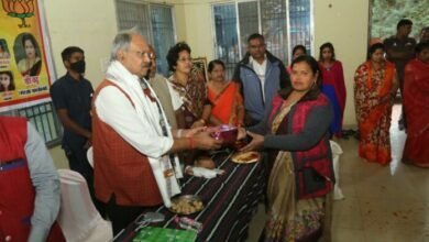 Photo of बृजमोहन अग्रवाल शामिल हुए हल्दी कुमकुम कार्यक्रम में