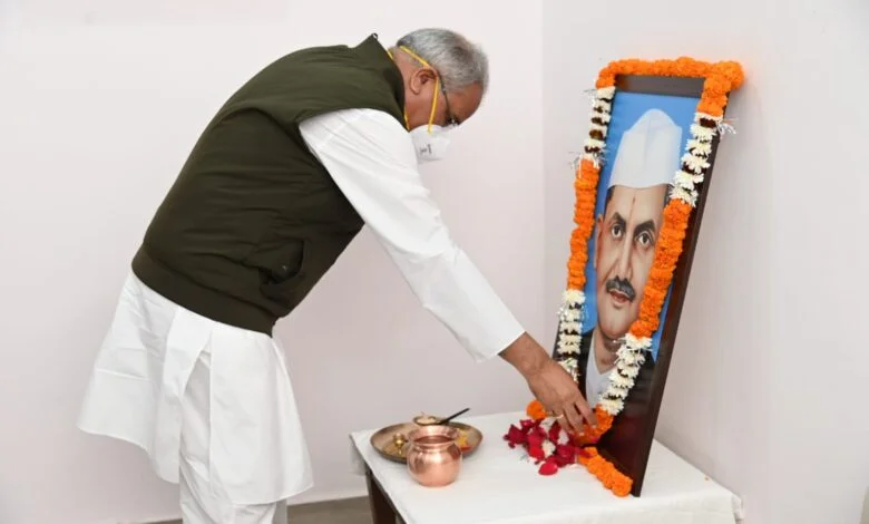 मुख्यमंत्री बघेल ने पूर्व प्रधानमंत्री लाल बहादुर शास्त्री की पुण्यतिथि पर उन्हें नमन किया 1 narmada mata 158