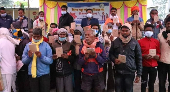कलेक्टर धावड़े के निर्देश पर सभी विकासखण्डों में पट्टा के प्रकरणों की जांच और सत्यापन जारी 1 narmada mata 210