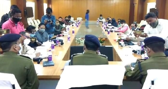 सोशल मीडिया पर गलत प्रचार या भावनाएं भड़काने पर होगी सख्त कार्यवाही 1 narmada mata 256