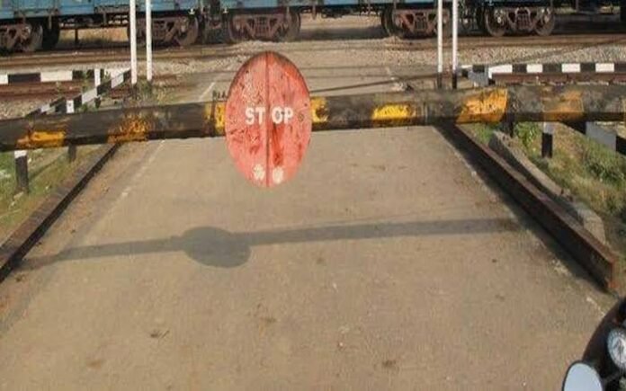 वाहन चालक ध्यान दें,27 जनवरी से बंद हो जाएगा बलौदाबाजार समपार फाटक 1 narmada mata 298