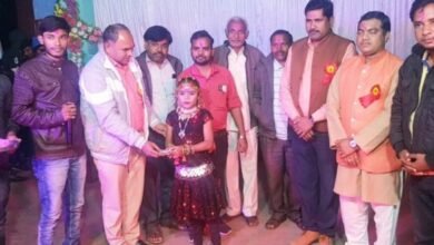 Photo of स्थानीय कलाकारों को अपनी प्रतिभा दिखाने का सशक्त माध्यम बना डीजे का आयोजन : डीपेन्द्र साहू