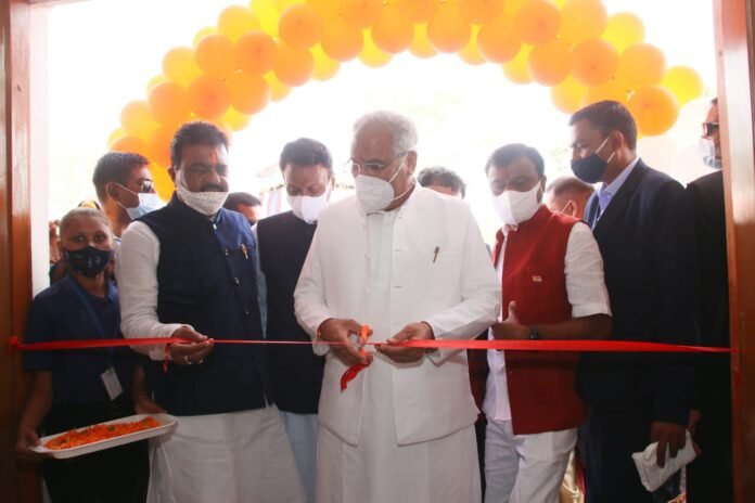 भूपेश बघेल ने राजा रुद्रप्रताप टाऊन क्लब उन्नयन कार्य का किया लोकार्पण,बस्तर की पारंपरिक लोककथा पर बनने वाली फिल्म मुंदरा मांझी की शूटिंग का शुभारंभ 1 narmada mata 350