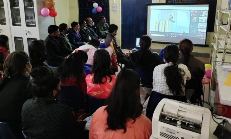 स्कूल छोड़ चुके बच्चों को रोजगारपरक शिक्षा से जोड़ने स्किल हब इनिशिएटिव कार्यक्रम का शुभारंभ 1 narmada mata 54