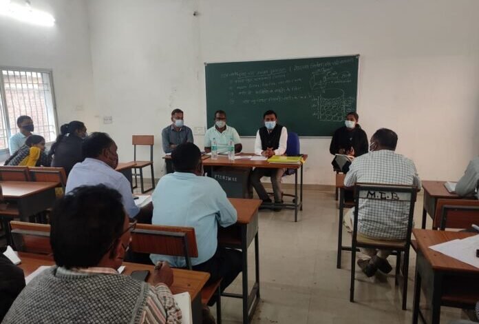 निगम व ग्रामीण क्षेत्रों में अवैध प्लाटिंग और राजस्व प्रकरण पर कार्यशाला 1 avni 128