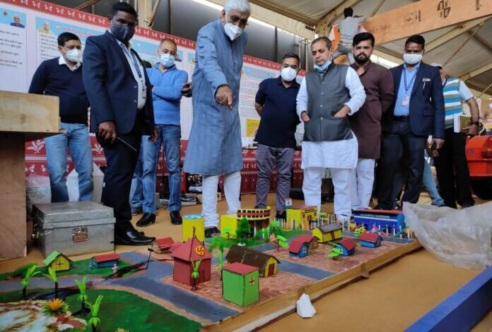 राहुल गांधी के स्वागत कार्यक्रम की तैयारियां देखने साइंस कॉलेज प्रांगण पहुँचे स्वास्थ्य मंत्री टीएस सिंहदेव 1 avni 21