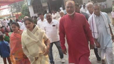 Photo of सुखमय, आनंदमय जीवन के लिए चले संतों के बताए मार्ग पर