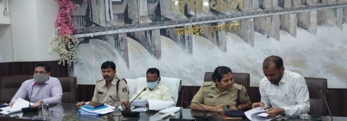 सौहार्द्रपूर्ण वातावरण में मनाए जाएं त्यौहार, शांति समिति की बैठक में कलेक्टर और एसपी ने की अपील 1 A 24