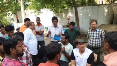 Photo of विधायक विकास उपाध्याय ने बीएसयूपी कॉलोनी कोटा का किया निरीक्षण, सीवरेज लाइन और नालियों की सफाई कराने दिए निर्देश￼￼