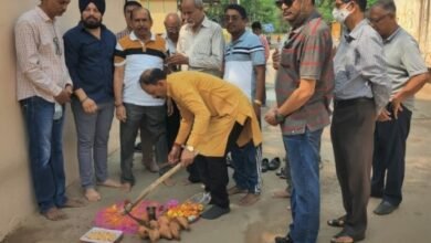 Photo of नेताजी सुभाष चंद्र बोस वार्ड में नाली निर्माण के लिए पार्षद ने किया भूमिपूजन