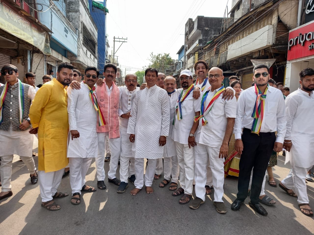भगवान महावीर जन्म कल्याणक महोत्सव बड़े धूमधाम से मनाया गया 1 avni 116