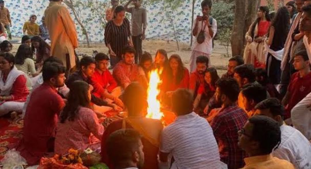 जेएनयू में रामनवमीं पूजा के दौरान एबीवीपी और वामपंथी छात्रों के बीच झड़प 1 avni 90