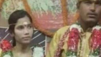 Photo of बहन मांगती रही दया की भीख, भाईयों ने बीच सड़क पीट–पीट कर की जीजा की हत्या