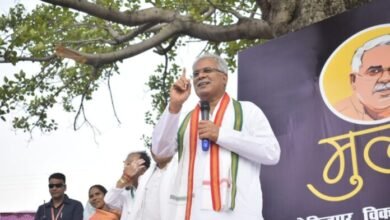 Photo of भूपेश बघेल की जनहित में एक और बड़ी पहल,नामांतरण की प्रक्रिया ऑनलाइन,लोगों को नहीं लगाना पड़ेगा कार्यालय का चक्कर