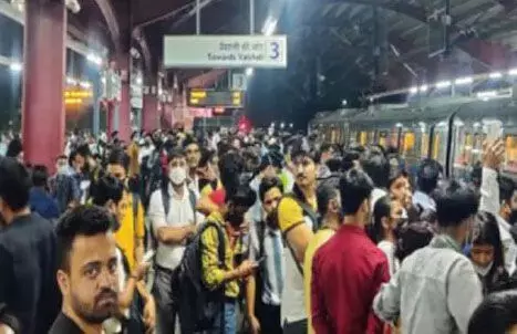 पक्षी की वजह से मेट्रो ब्लू लाइन में आई तकनीकी खराबी, DMRC ने जारी किया बयान 1 The society of the sons of the region who spread the light of freedom by tearing apart the darkness of slavery will always be indebted. 1