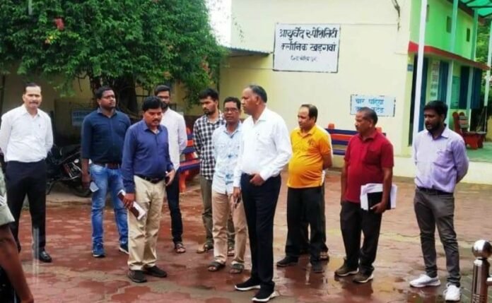 एसडीएम व तहसील कार्यालय खड़गवां के औचक निरीक्षण में पहुंचे ओएसडी ध्रुव 1 The society of the sons of the region who spread the light of freedom by tearing apart the darkness of slavery will always be indebted. 119