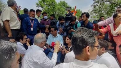 Photo of भूपेश बघेल सहित कई नेता गिरफ्तार,ईडी के खिलाफ प्रदर्शन और तेज करने मंत्री और विधायकों को दिल्ली बुलावा,छत्तीसगढ़ से जाने का सिलसिला जारी￼￼