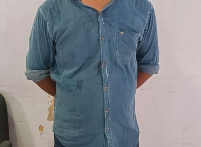अवैध सट्टा के विरुद्ध पुलिस की कार्रवाई, सट्टा पट्टी के साथ नगदी जब्त 1 The society of the sons of the region who spread the light of freedom by tearing apart the darkness of slavery will always be indebted. 99