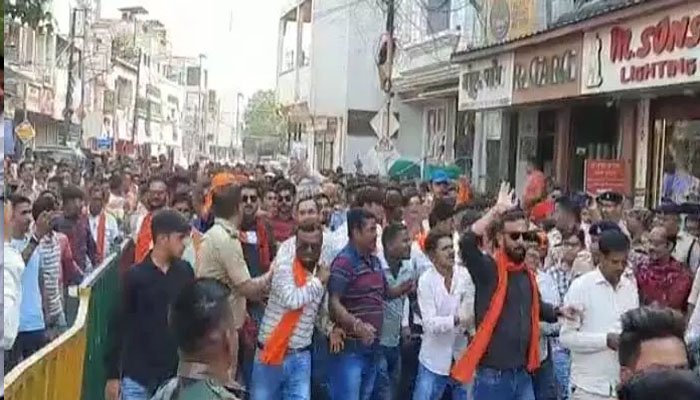 भाजपा नेताओं ने मुख्यमंत्री भूपेश बघेल का किया पुतला दहन,भाजपा नेताओं के खिलाफ मामला दर्ज 1 bjp