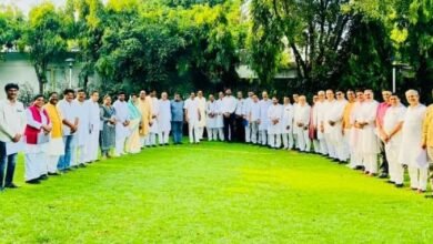 Photo of आगामी विधानसभा चुनावों को लेकर AICC की बैठक संपन्न, छत्तीसगढ़ से शामिल हुए कैबिनेट मंत्री अमरजीत भगत ने कहा कि : गुजरात मॉडल का सच जनता को दिखाएंगे, और जुमले वाली सरकार को हटाएंगे…..