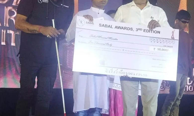 छत्तीसगढ़ के दृष्टिबाधित छात्र रघुनाथ ने सबल अवार्डस् में जीता तीसरा पुरस्कार 1 A 7