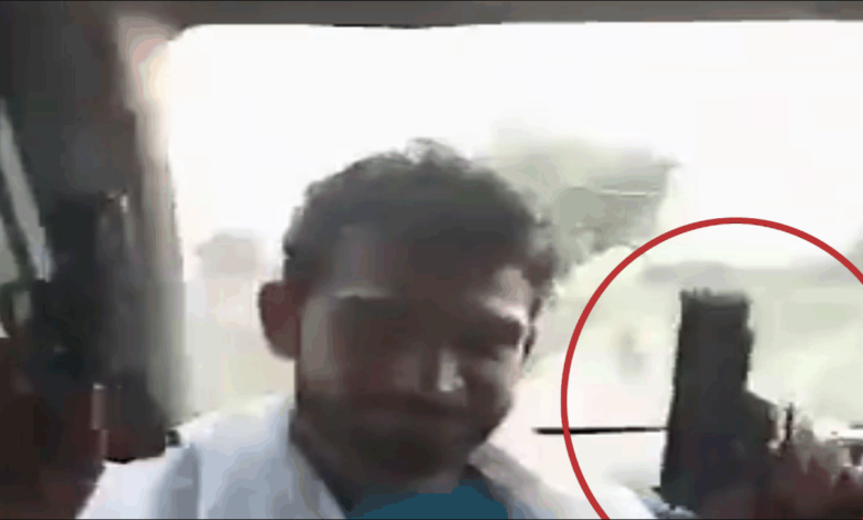 आरोपी अंकित के मोबाइल से मिला वीडियो, सिद्धू मूसेवाला के मर्डर के बाद पंजाबी गाने रब ने मेहर कर दी पर पिस्टल लहराईं 1 Video found from the mobile of accused Ankit, after the murder of Sidhu Moosewala, the pistol was waved on the Punjabi song Rab Ne Mehr Kar Di