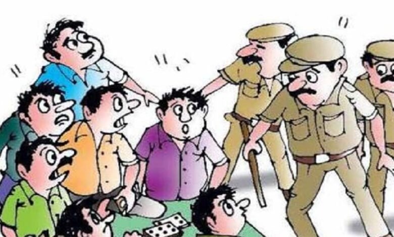 ऑनलाईन सट्टा चलाने वाले 6 आरोपी गिरफ्तार 1 Subcribe 4rth eye news to see more latest news 6
