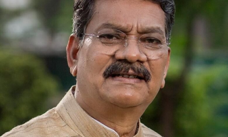 विस् अध्यक्ष डॉ. महंत ने विश्वकर्मा जयंती की प्रदेशवासियों को दी बधाई और शुभकामनाएं 1 subcribe 4rth eye news 15