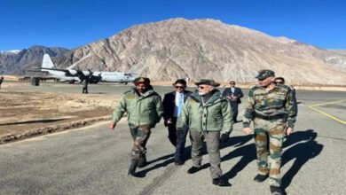 Photo of आपके साथ रहने से बेहतर दिवाली नहीं हो सकती: प्रधानमंत्री ने कारगिल में सैनिकों से कहा