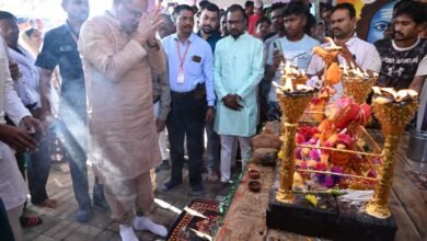Photo of मुख्यमंत्री भूपेश बघेल ने गौरा-गौरी की पूजा अर्चना कर प्रदेशवासियों की सुख समृद्धि की कामना की