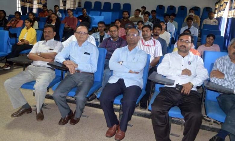भारती विश्वविद्यालय में विधि और कृषि के विद्यार्थियों के लिए इंडक्शन कार्यक्रम आयोजित 1 subcribe 4rth eye news 37